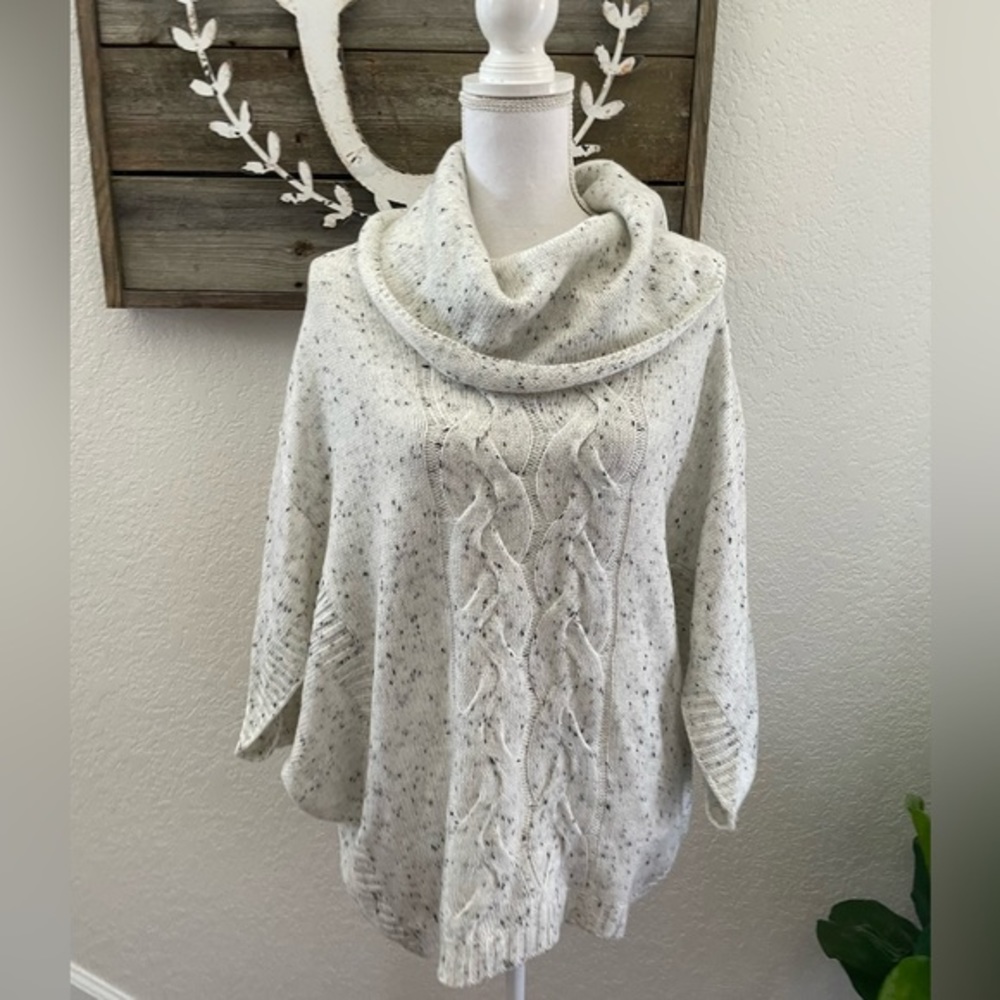 Anthropologie Gray cable knit turtleneck sweater poncho oversized size L NWT